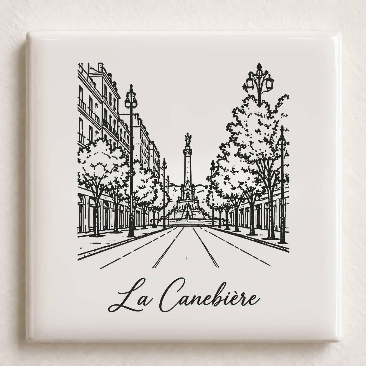 Carreau décoratif K-Reau « La Canebière » en céramique blanche, dessin au trait noir et nom calligraphié