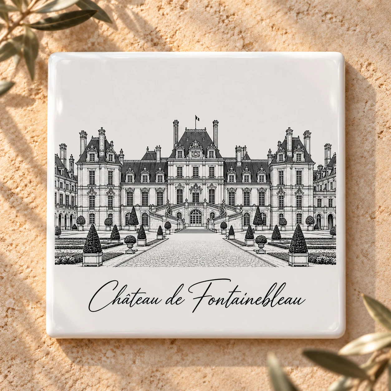 Carreau décoratif K-Reau « Le Château de Fontainebleau » en céramique blanche, dessin au trait noir et nom calligraphié